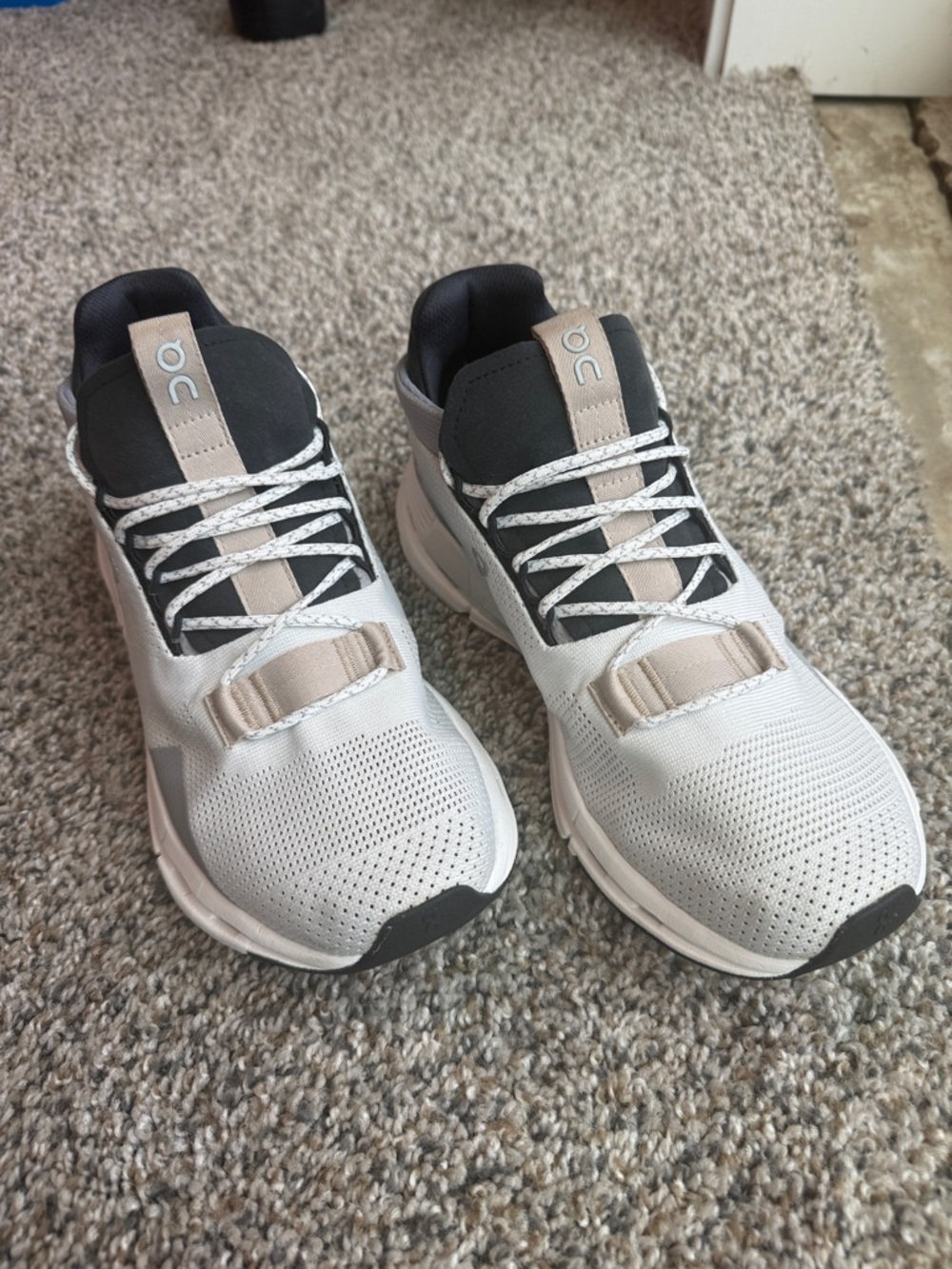 On Running Cloudnova Running Shoes (Womens) Size 8 - White Sand - Picture 7 of 10